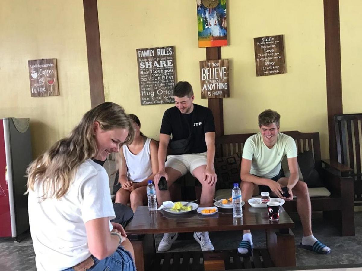 A-Manta Homestay Labuan Bajo Esterno foto