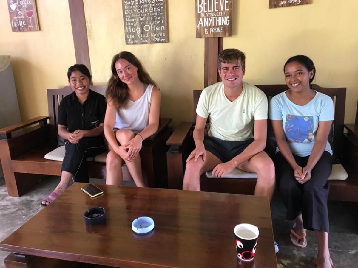 A-Manta Homestay Labuan Bajo Esterno foto